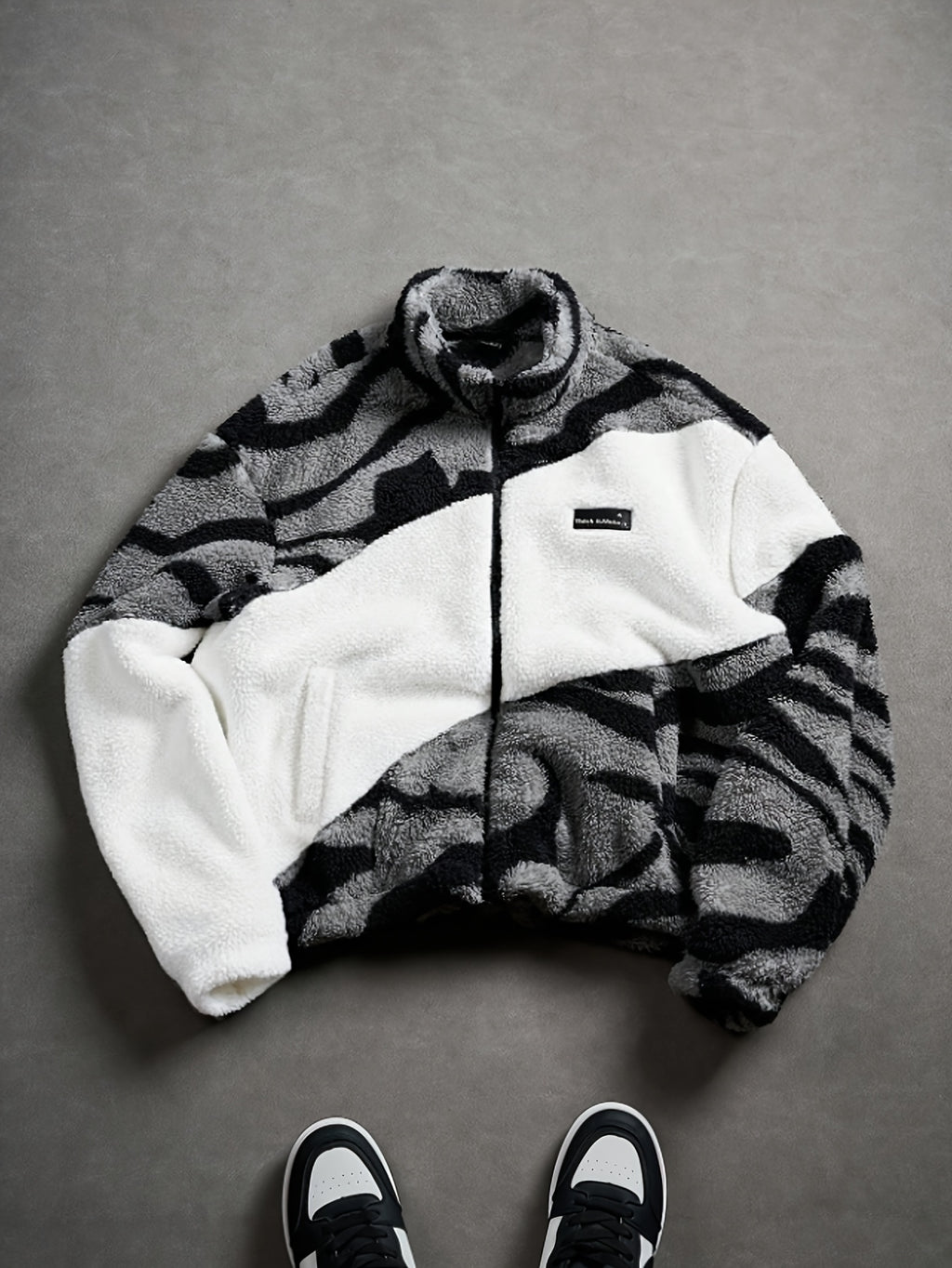 Christmas Gifts for Men Include a Trendy Black Plush Jacket with a Zip-Up Collar And Double Pockets, Featuring a Striking Zebra Pattern. The Fabric Is Thick, Warm, Soft, And Comfortable, Perfect for Everyday Outings, Commutin