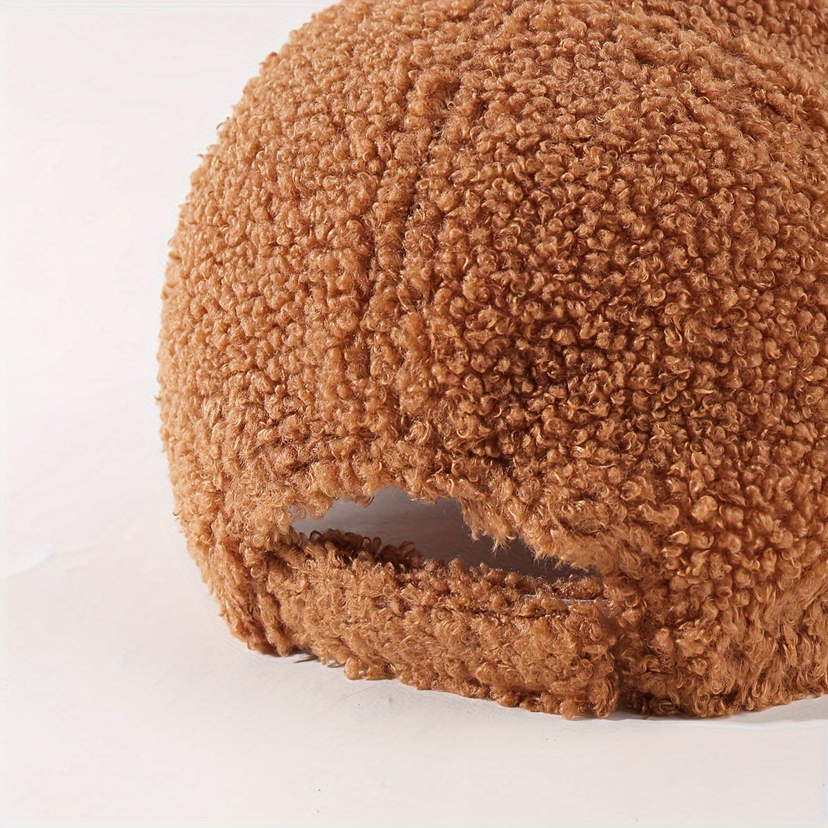 New York Embroidered Baseball Cap for Winter, Suitable for Both Men And Women, Featuring a Solid Color Design, Perfect for Outdoor Adventures