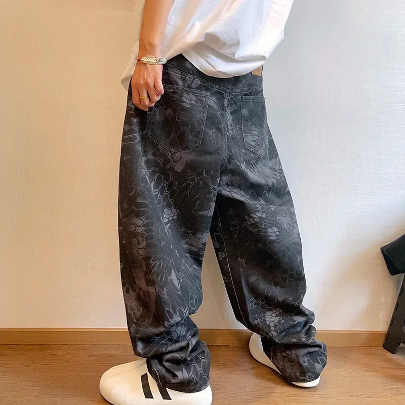 New Men Chic Snake Print Streetwear Jeans Male Designer Brand Casual Denim Pants Popular American Graphic Hip Pop Denim Trousers