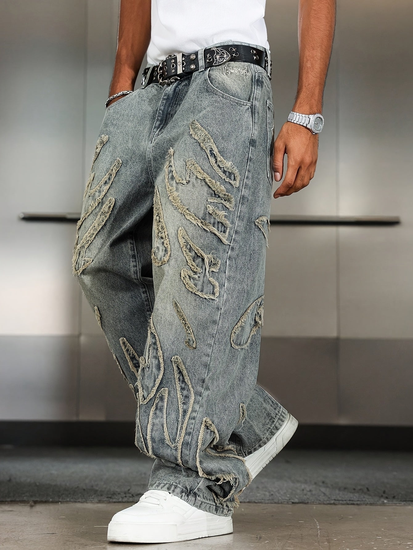 A Pair of Loose-Fitting Denim Pants with Retro Design And Patch Embroidery, Perfect for Street Fashion And Versatile Wide-Leg Style, Unisex (Belt/Accessories Not Included)