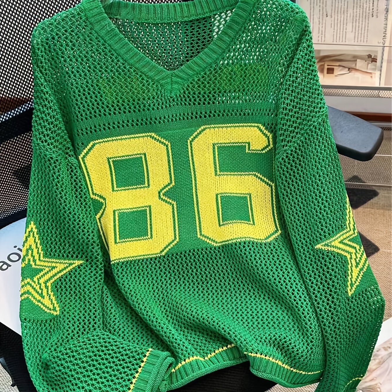 2025 New American Retro Style Solid Color V-neck Sweater | Star Print, Loose-Fit, Sun-Protective Pullover